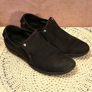 BEAUTIFUL Borne black suede booties women's size 8/39